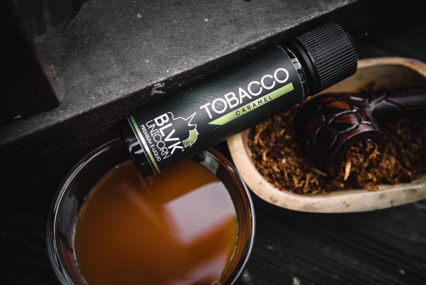 fb027ef3a69d6e038c55ca89df34400a.png líquido atabacado - Líquido Blvk Unicorn - Caramel - Tobacco