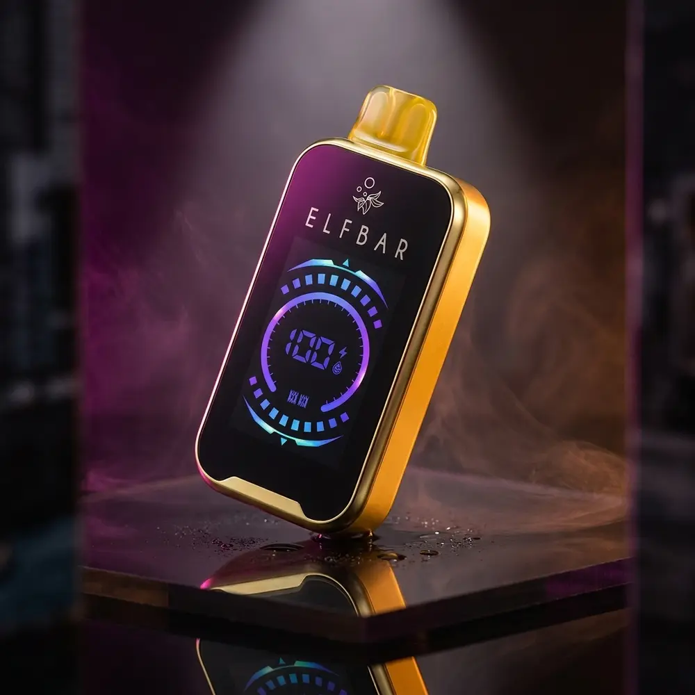 Pod descartável Elf Bar FS18000 Cherry Peach Lemonade em close sobre base acrilica escura com luzes magenta e âmbar - Vapor Gringo