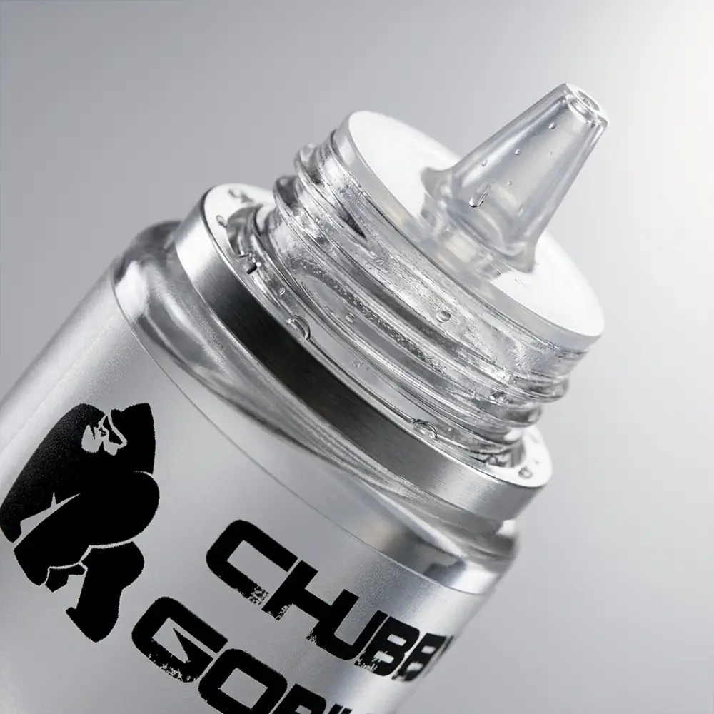 Detalhe macro da ponta e anel inviolador do Frasco Gorilla Chubby ORIGINAL com gotas e textura LDPE - Vapor Gringo