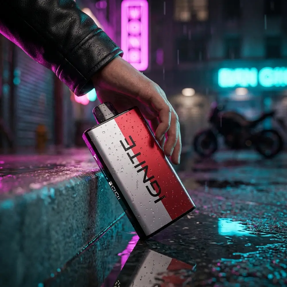 Ignite V400 Mix apoiado em parapeito molhado com sinal neon desfocado ao fundo, cena de noite urbana - Vapor Gringo