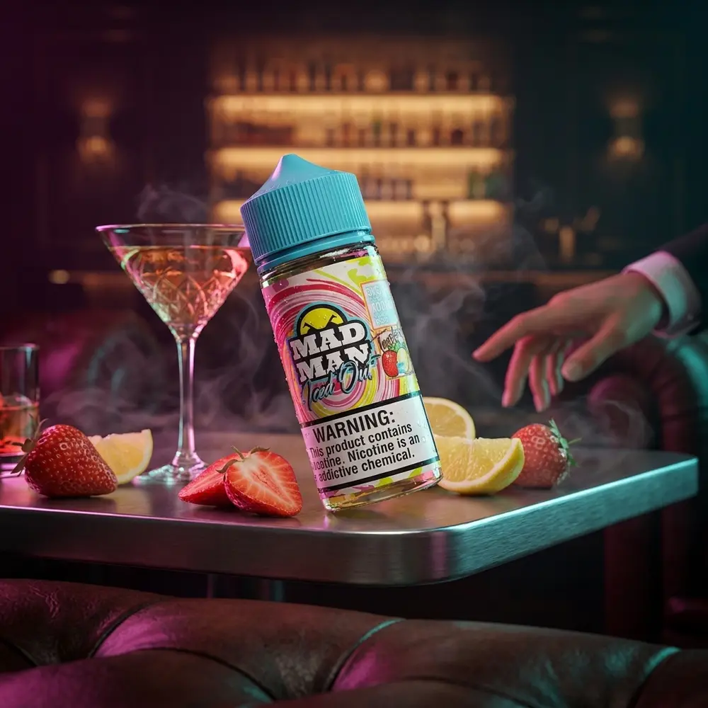 Frasco Liquido Mad Man Twisted Iced Out em lounge noturno de luxo com frutas e luzes RGB ao fundo - Vapor Gringo