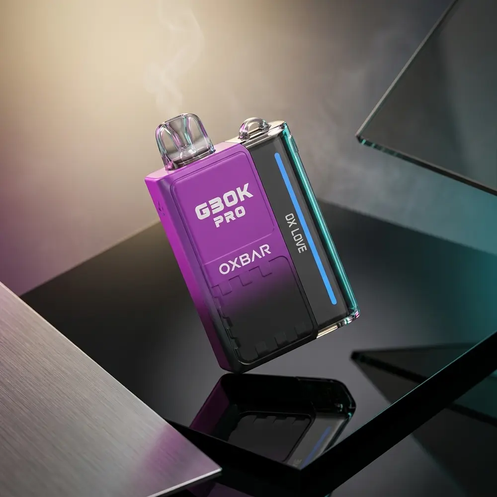OxBar G30K Pró suspenso sobre acrílico preto com reflexos intensos e luzes teal/magenta - Vapor Gringo
