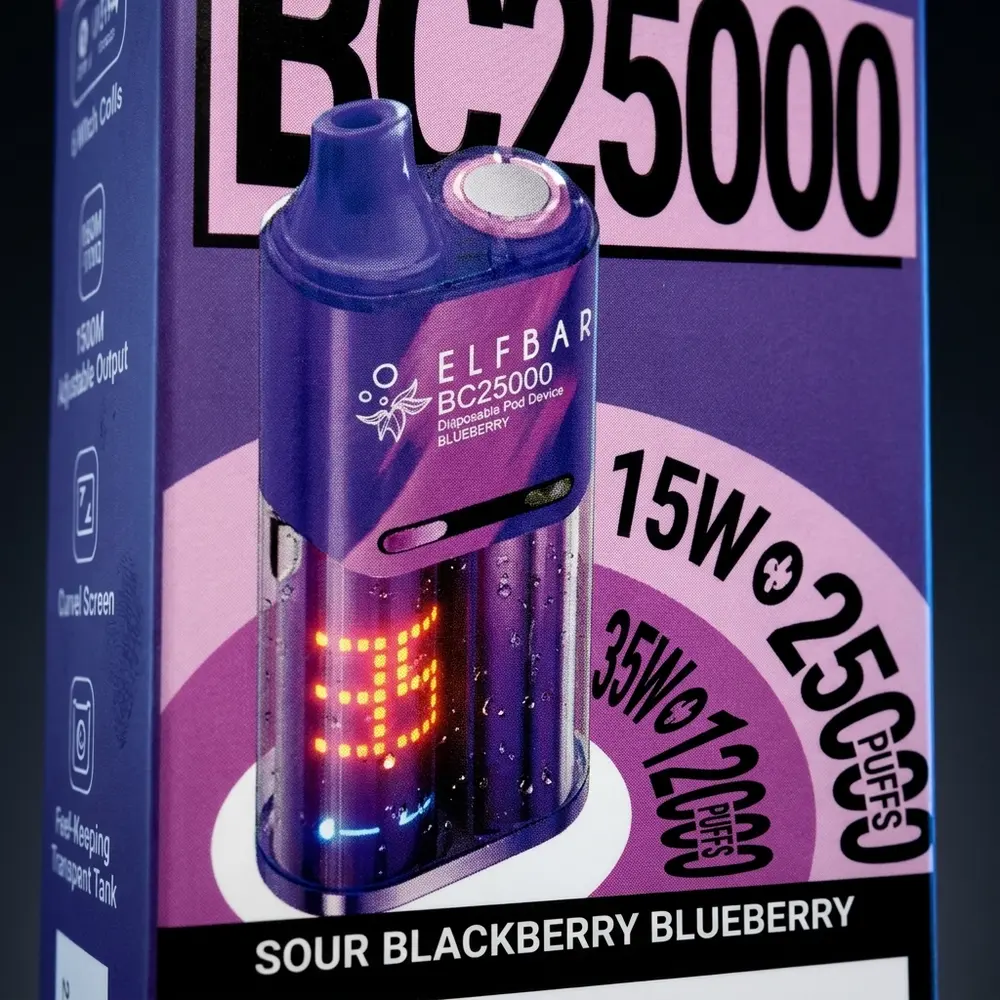 Macro close do Pod descartavel Elf Bar BC25000 mostrando bocal, rotulo, gotas de condensacao e reflexos - Vapor Gringo