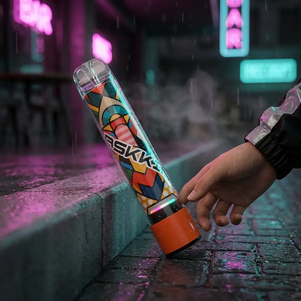 Pod Maskking High Pro Max apoiado em parapeito molhado na rua com neon rosa e ciano ao fundo - Vapor Gringo