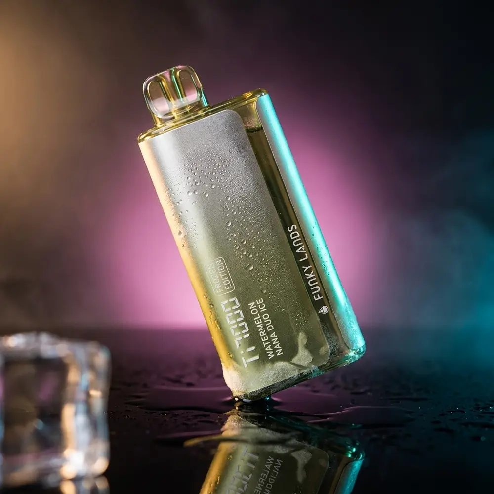 Pod Descartável Funky Lands Ti7000 Watermelon Nano Duo Ice sobre base preta brilhante com gotas de gelo e reflexos neon - Vapor Gringo