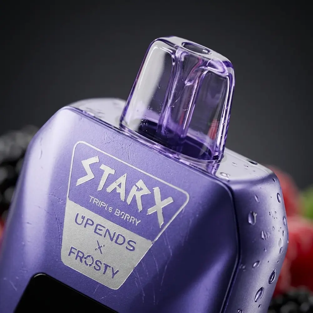 Close-up do Pod Descartável StarX Frosty mostrando logo, textura metálica e gotas de condensação - Vapor Gringo