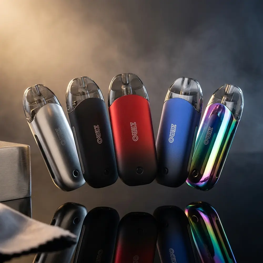 Kit Pod Renova Zero One Extra Mesh sobre acrílico preto com iluminação dramática, reflexos realistas e sombra de contato - Vapor Gringo