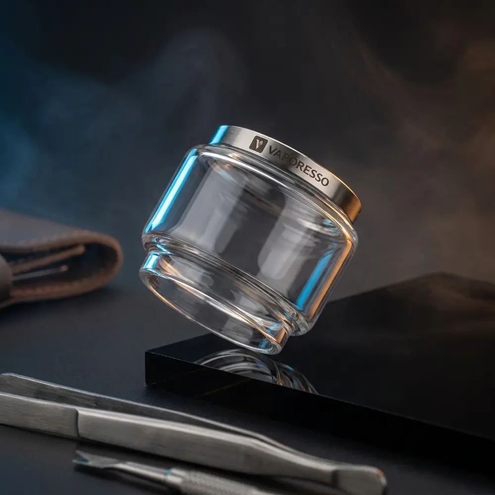 Vidro de reposição Bubble Sky Solo Gen Nano Vaporesso suspenso sobre acrílico preto com luzes quentes e frias - Vapor Gringo